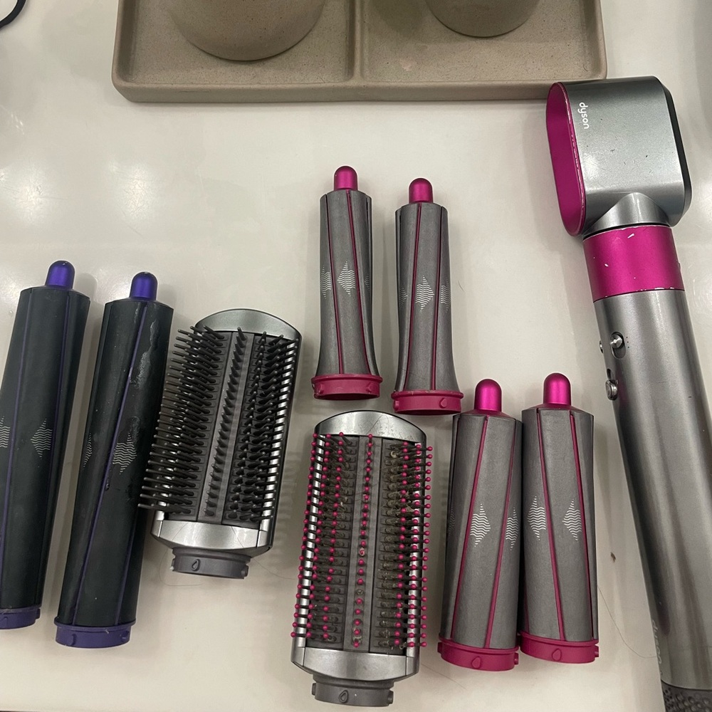 Original Dyson Airwrap - no roundbrush